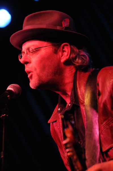 Kelly Willis at the Help Austin Help Haiti Benefit, Austin Music Hall