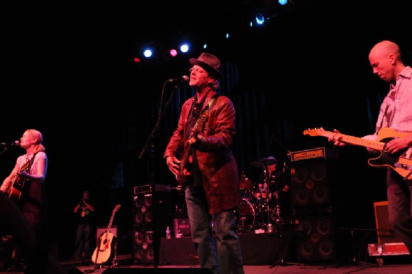 Kelly Willis at the Help Austin Help Haiti Benefit, Austin Music Hall