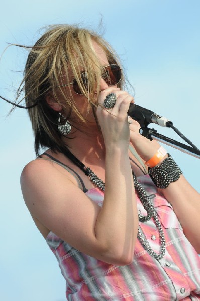 Kristen Kelly at the Hutto 100 Celebration Music Festival, Hutto, Texas 07/