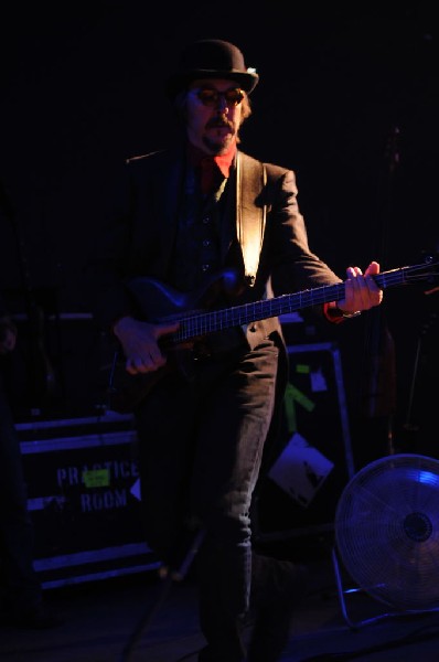 Les Claypool at Stubb's BarBQ, Austin, Texas 04/19/10