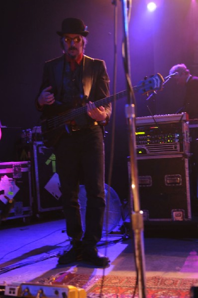 Les Claypool at Stubb's BarBQ, Austin, Texas 04/19/10