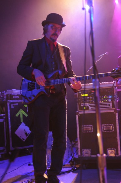 Les Claypool at Stubb's BarBQ, Austin, Texas 04/19/10