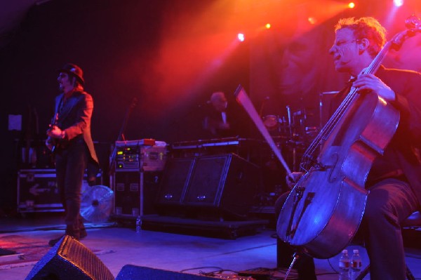 Les Claypool at Stubb's BarBQ, Austin, Texas 04/19/10