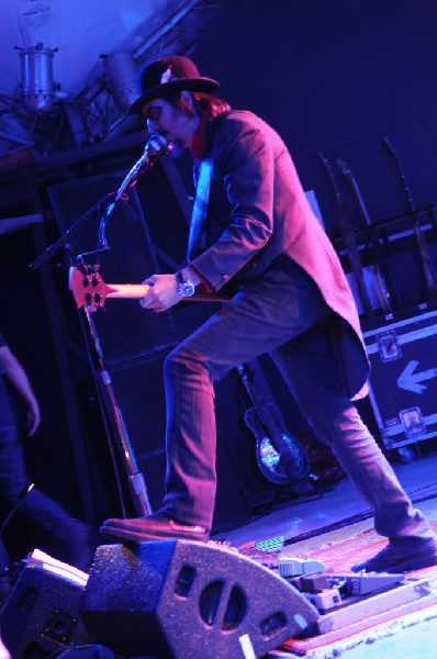 Les Claypool at Stubb's BarBQ, Austin, Texas 04/19/10
