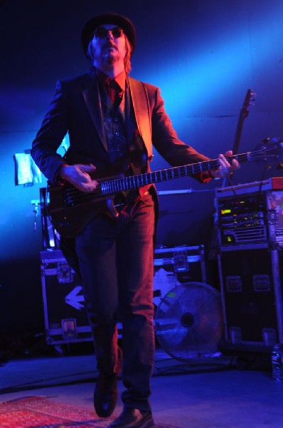 Les Claypool at Stubb's BarBQ, Austin, Texas 04/19/10