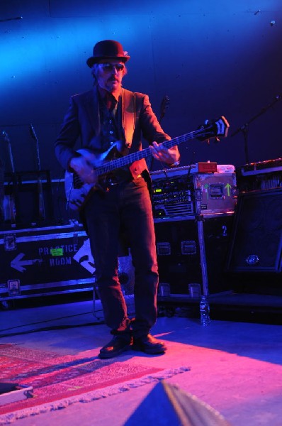 Les Claypool at Stubb's BarBQ, Austin, Texas 04/19/10