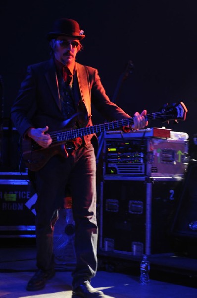 Les Claypool at Stubb's BarBQ, Austin, Texas 04/19/10