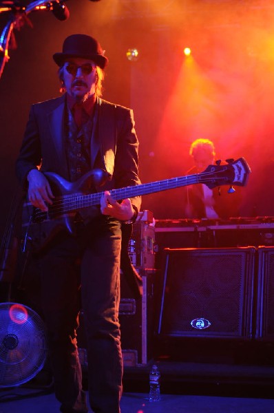 Les Claypool at Stubb's BarBQ, Austin, Texas 04/19/10