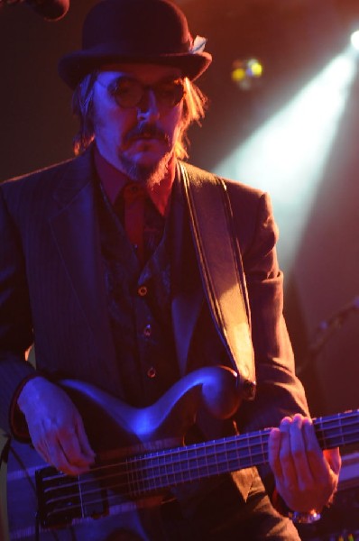 Les Claypool at Stubb's BarBQ, Austin, Texas 04/19/10