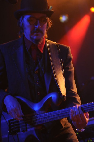 Les Claypool at Stubb's BarBQ, Austin, Texas 04/19/10