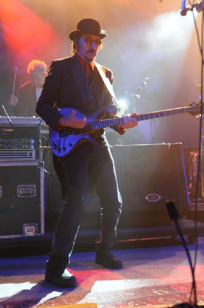 Les Claypool at Stubb's BarBQ, Austin, Texas 04/19/10