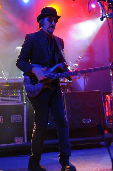 Les Claypool at Stubb's BarBQ, Austin, Texas 04/19/10