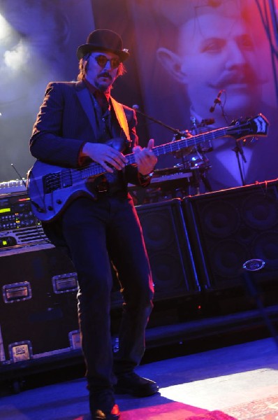 Les Claypool at Stubb's BarBQ, Austin, Texas 04/19/10