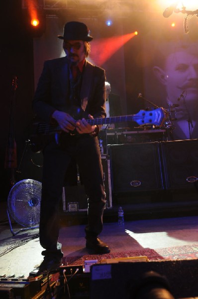 Les Claypool at Stubb's BarBQ, Austin, Texas 04/19/10