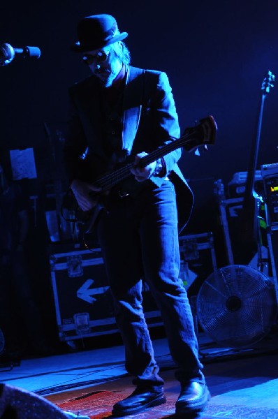 Les Claypool at Stubb's BarBQ, Austin, Texas 04/19/10