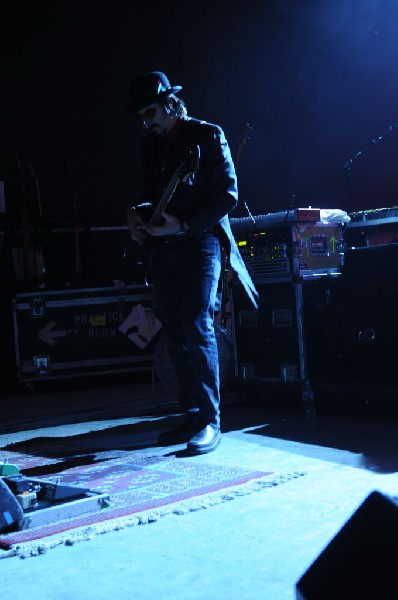 Les Claypool at Stubb's BarBQ, Austin, Texas 04/19/10