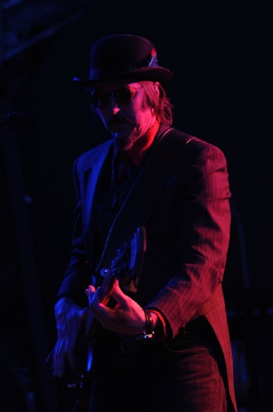 Les Claypool at Stubb's BarBQ, Austin, Texas 04/19/10