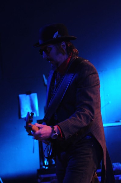 Les Claypool at Stubb's BarBQ, Austin, Texas 04/19/10