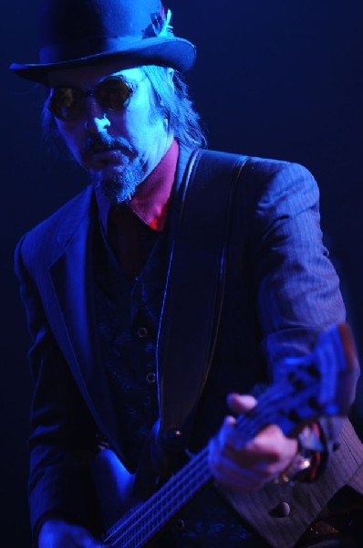 Les Claypool at Stubb's BarBQ, Austin, Texas 04/19/10
