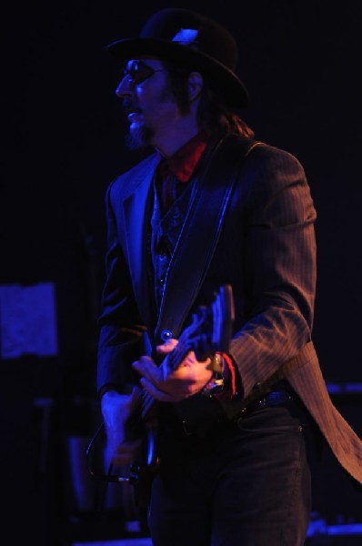 Les Claypool at Stubb's BarBQ, Austin, Texas 04/19/10