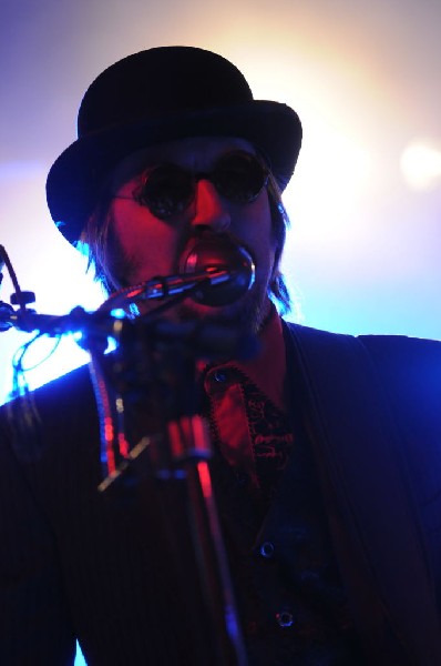 Les Claypool at Stubb's BarBQ, Austin, Texas 04/19/10