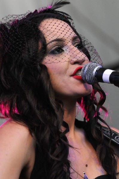 Lindi Ortega at Stubb's BarBQ, Austin, Texas 05/06/12