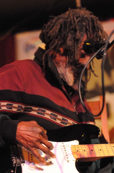 Little Joe Washington at Lamberts's BarBQ, Austin, Tx