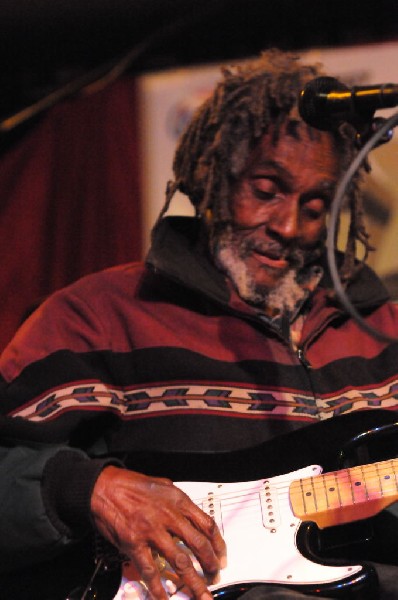 Little Joe Washington at Lamberts's BarBQ, Austin, Tx