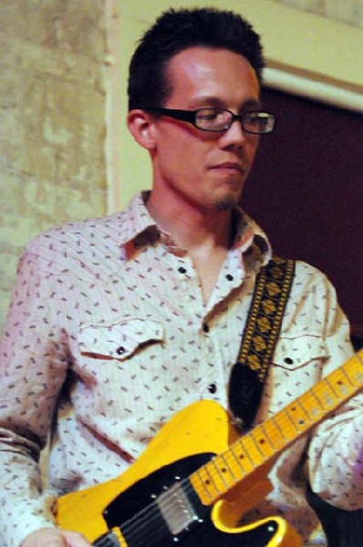 Little Joe Washington at Lamberts's BarBQ, Austin, Tx