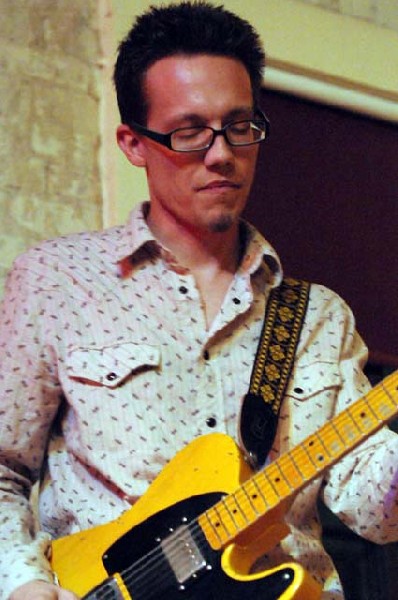 Little Joe Washington at Lamberts's BarBQ, Austin, Tx