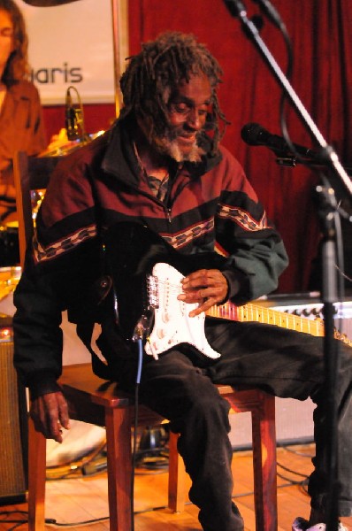 Little Joe Washington at Lamberts's BarBQ, Austin, Tx