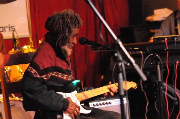 Little Joe Washington at Lamberts's BarBQ, Austin, Tx