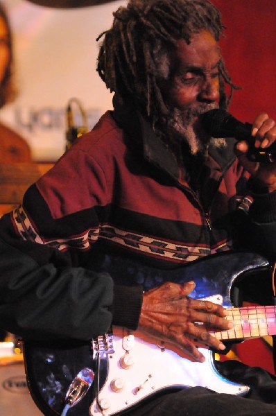 Little Joe Washington at Lamberts's BarBQ, Austin, Tx