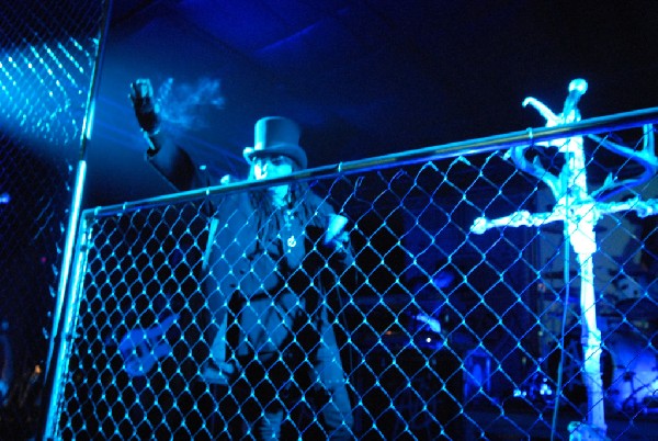 Ministry at La Zona Rosa, Austin, Texas