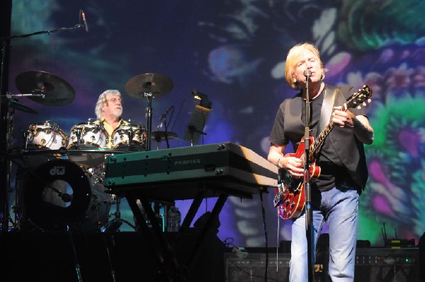 The Moody Blues at ACL Live Moody Theater, Austin, Texas 04/28/2011 - photo