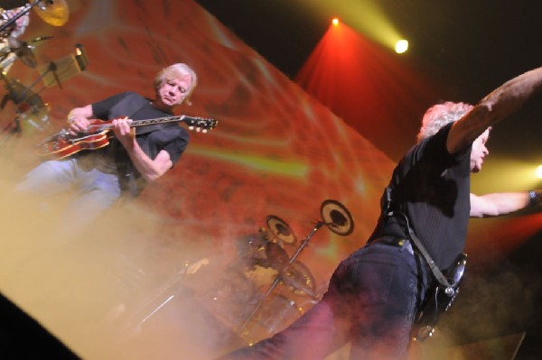 The Moody Blues at ACL Live Moody Theater, Austin, Texas 04/28/2011 - photo