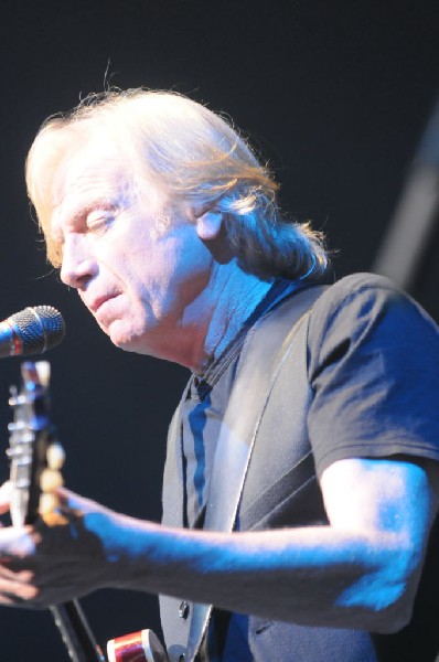 The Moody Blues at ACL Live Moody Theater, Austin, Texas 04/28/2011 - photo