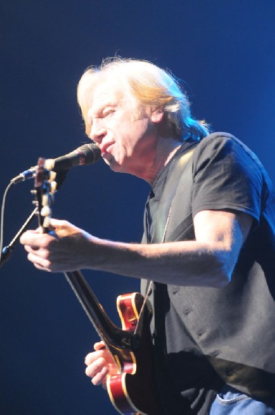 The Moody Blues at ACL Live Moody Theater, Austin, Texas 04/28/2011 - photo