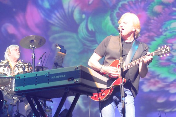 The Moody Blues at ACL Live Moody Theater, Austin, Texas 04/28/2011 - photo