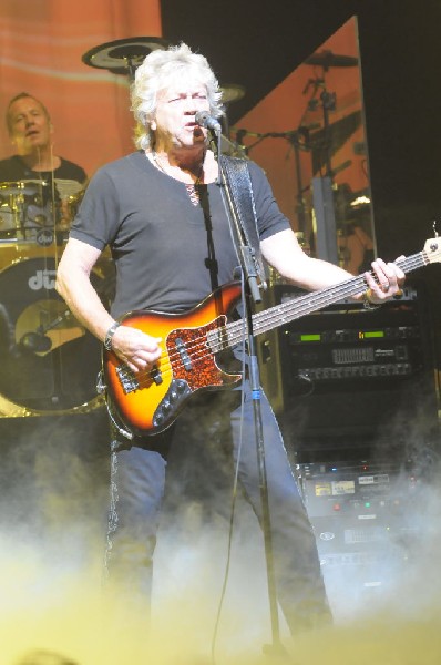 The Moody Blues at ACL Live Moody Theater, Austin, Texas 04/28/2011 - photo