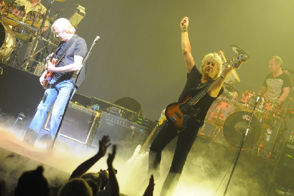 The Moody Blues at ACL Live Moody Theater, Austin, Texas 04/28/2011 - photo