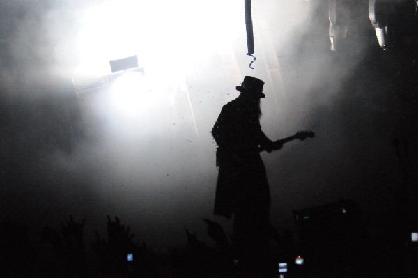 Mötley Crüe at the Verizon Wireless Amphitheater, Selma, Texas