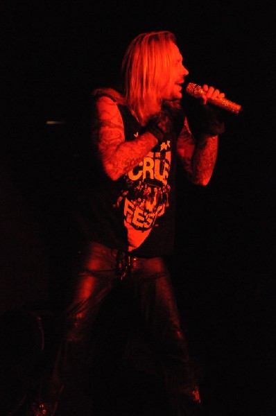 Mötley Crüe at the Verizon Wireless Amphitheater, Selma, Texas