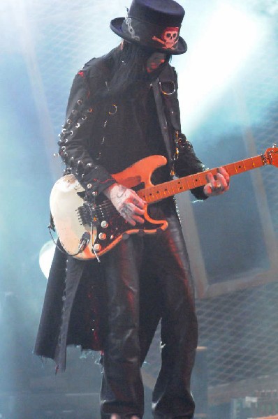 Mötley Crüe at the Verizon Wireless Amphitheater, Selma, Texas