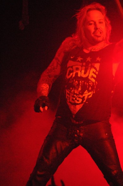 Mötley Crüe at the Verizon Wireless Amphitheater, Selma, Texas
