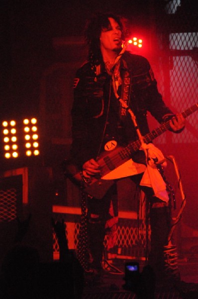 Mötley Crüe at the Verizon Wireless Amphitheater, Selma, Texas