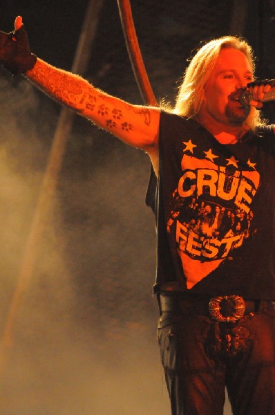 Mötley Crüe at the Verizon Wireless Amphitheater, Selma, Texas