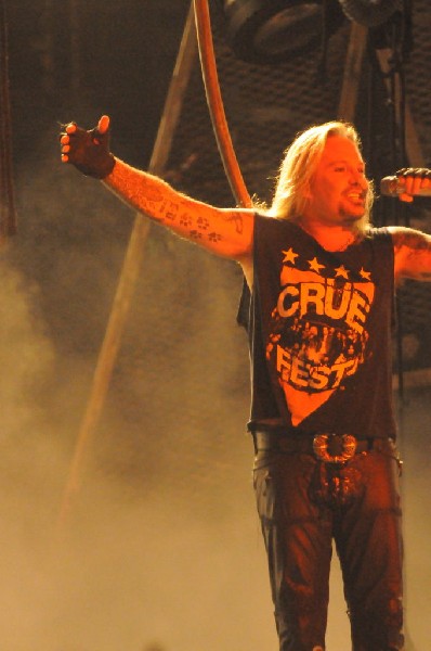 Mötley Crüe at the Verizon Wireless Amphitheater, Selma, Texas