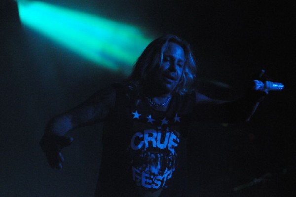 Mötley Crüe at the Verizon Wireless Amphitheater, Selma, Texas