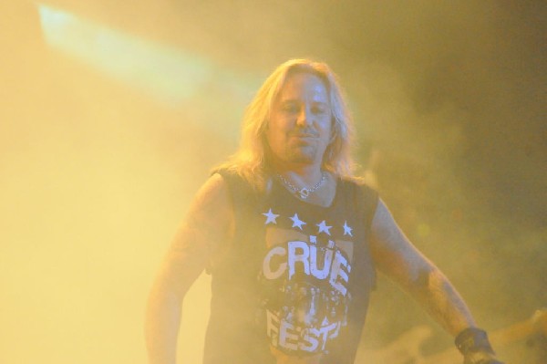 Mötley Crüe at the Verizon Wireless Amphitheater, Selma, Texas